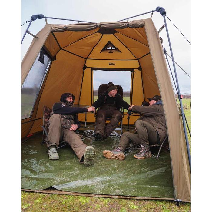 Fox  EOS Social Shelter