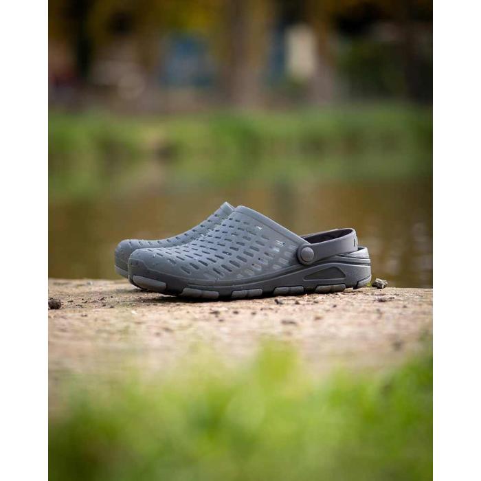 Matrix  Matrix clogs  - 7/41