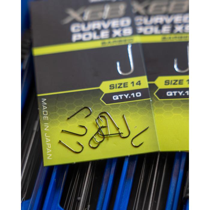 Fox X6B Curved Pole XS Size 18 Barbed