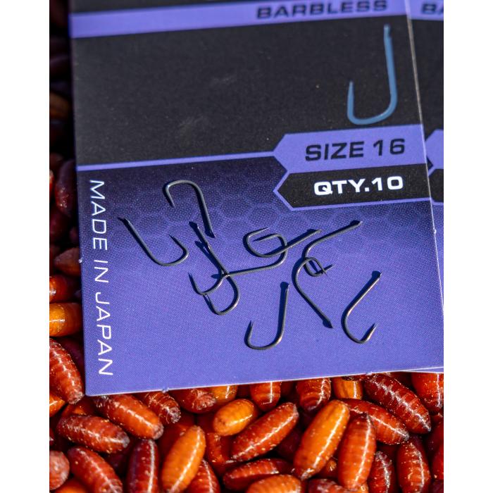 Fox X4 Commercial Silvers Size 18 Barbless